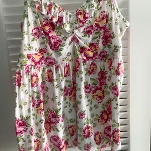 Plus size, floral tank top